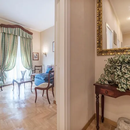アパート Sant'angelo & Vaticano Roomy Flat ローマ