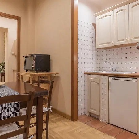 Sant'angelo & Vaticano Roomy Flat